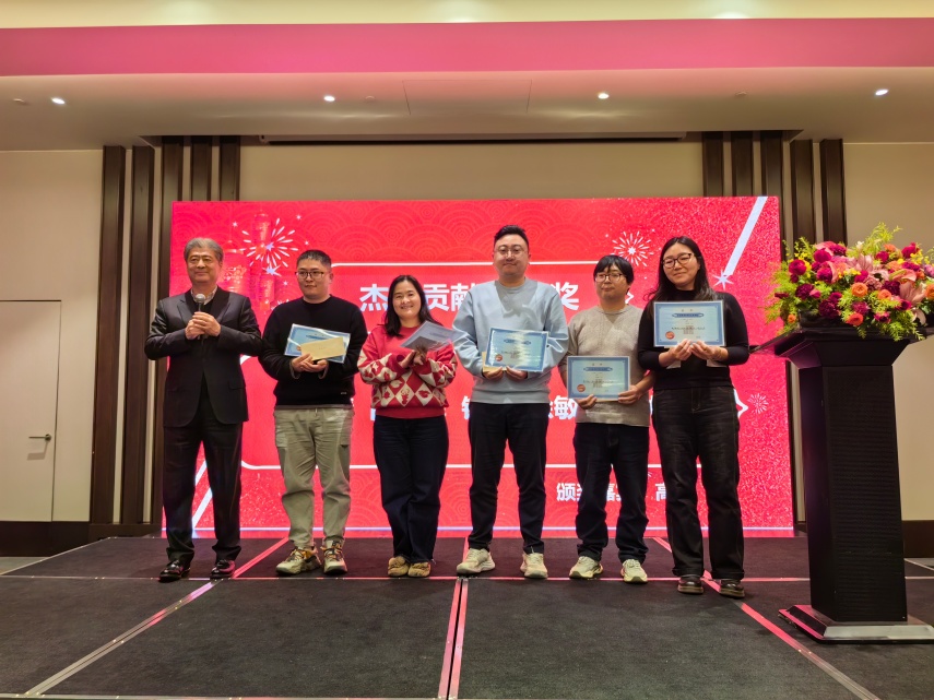 1766979676602069.jpg A31ADEF9CAA1F26FE2F7D28C5E78E5EF.jpg